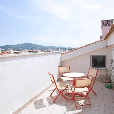 Attic Duplex 2 Terraces Aa Parking